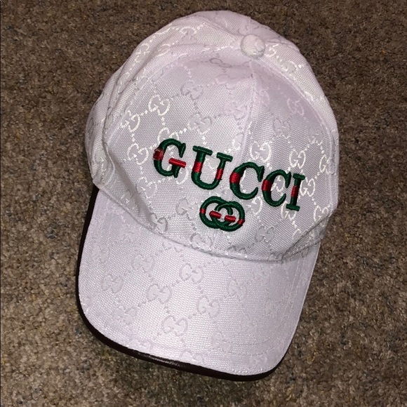 white gucci hat